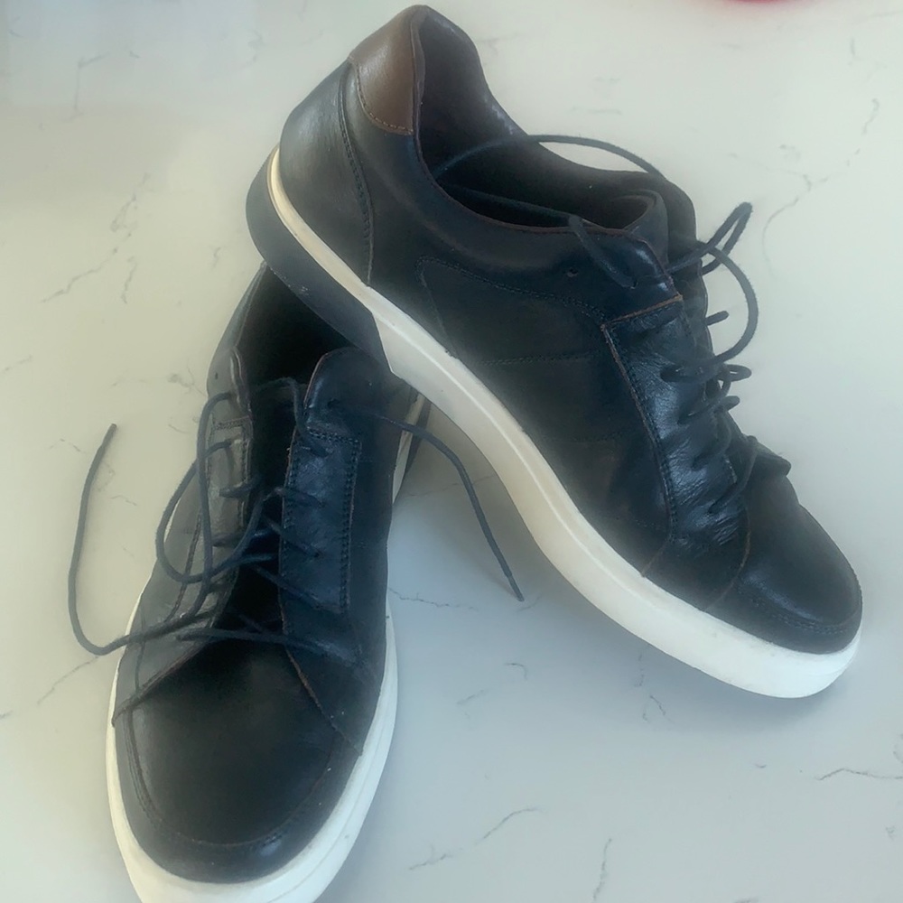 Men’s size 12 Zanzara Navy Blue Leather Sneakers